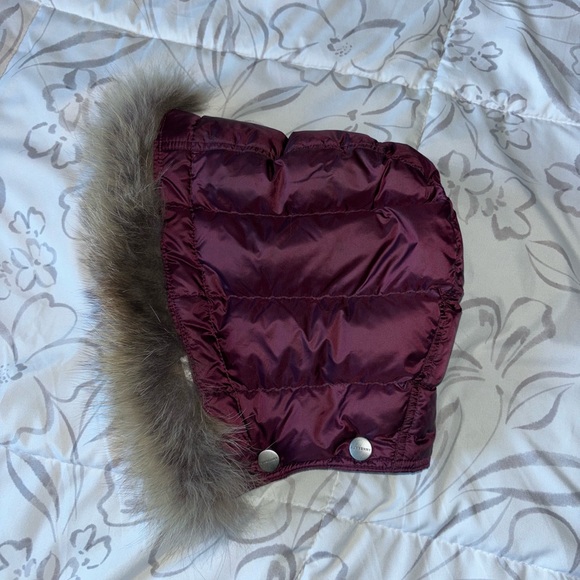 100% AUTH Burberry Girls Janie Burgundy Fox Hood Bow Belt Puffer Jacket. Size 6Y - Picture 6 of 7